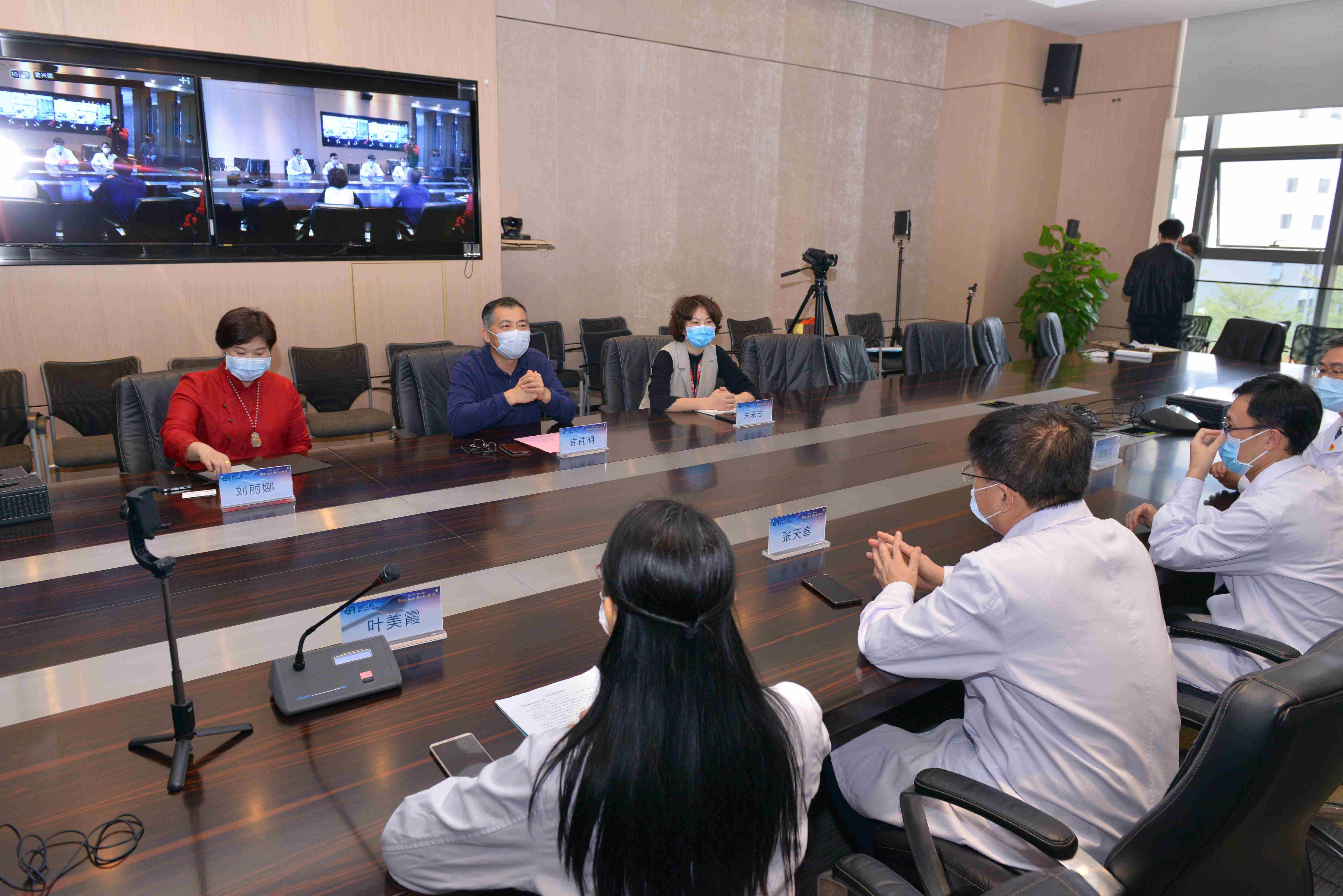 尊龙官方平台党委联合广州中医药大学深圳医院党委开展“新冠肺炎防控知识进企业”运动