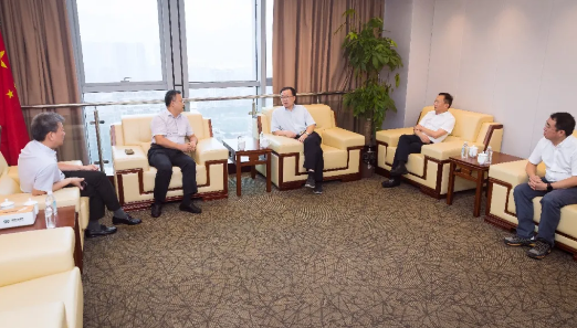 供应链综合商业效劳平台迈进浙江第一站 — — 尊龙官方平台与温州尊龙官方平台战略签约